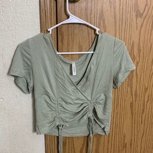 Medium, casual, green, and comfy